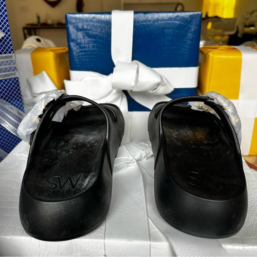 Stuart Weitzman Pearl Buckle Slide - Picture 4 of 8